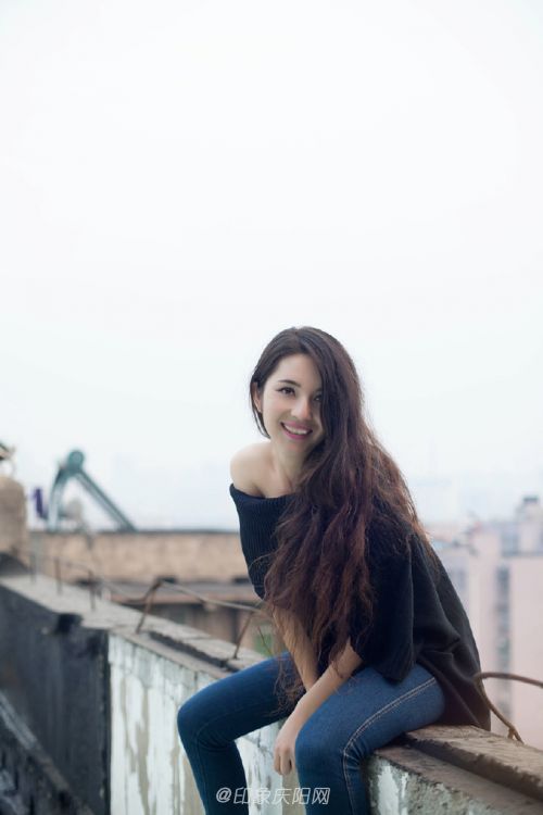 國內(nèi)女神級(jí)美人@榮兒兒兒兒 