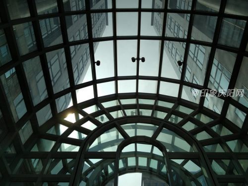 1300萬像素大底傳感器 一加手機2成像測試