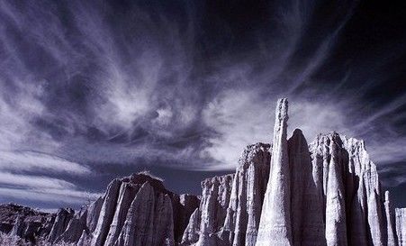 鬼魅的紅外攝影有什么技巧 三聯(lián)