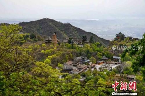 崆峒山中台景观
