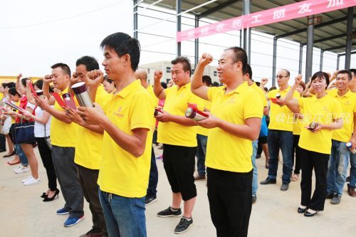 10农民工会员宣誓