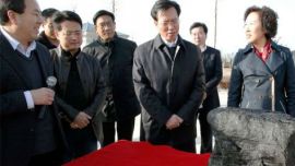 贠建民：着眼富民培育特色产业 立足强县加快资源开发