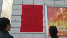 粗心妈妈丢失小孩 机警学生见险救回