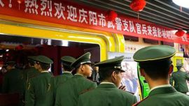 庆阳200名武警观看《战狼》接受军人血性洗礼