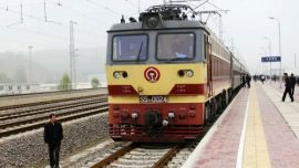 快讯：平凉至长庆桥客运列车今起正式运行（图）