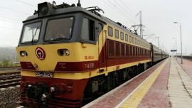 庆阳告别无客运火车历史 平凉至长庆桥客运列车今起正式运行（组图）