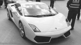 庆阳：四辆豪车组队引追捧 兰博基尼未挂号牌被记12分