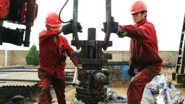 修井一线洒青春【印象庆阳网】