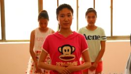 陇院附中“空乘班”面试 百名“小鲜肉”追逐“蓝天梦”