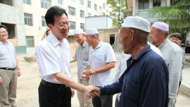 贠建民赴西峰看望慰问穆斯林群众 