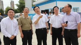 甘肃省重点项目观摩团来我市观摩重点项目