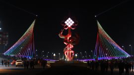 庆阳市南区雨洪集蓄保塬生态项目“彩虹桥”正式通车