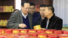 农业部国家首席兽医师张仲秋调研庆阳现代农业发展 