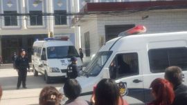 庆阳中院公审“农夫和蛇”案 凶手向债主头部连开两枪 