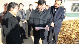 贠建民在环县天池乡鲜岔村和四合掌村调研精准扶贫精准脱贫工作