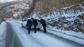 合水县审计局踏雪入户暖民心