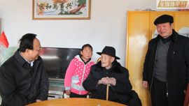 李银赴正宁县慰问生活困难党员和群众