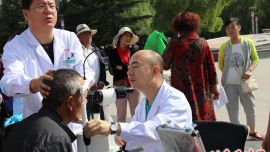 庆阳市市举行2018年全国“爱眼日”义诊宣传活动