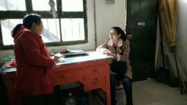 广场路社区认真做好城市困难群众摸底 排查救助工作