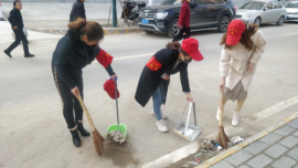 清洁家园环境卫生  助力文明城市创建 ——南街街道长庆南路社区积极开展环境卫生大整治