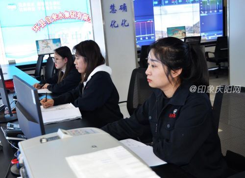 1851d404b82d43798e20a056e9a2207e