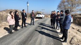 華池縣：五姣鎮(zhèn)人大主席團(tuán)組織人大代表對(duì)2023年全鎮(zhèn)重點(diǎn)項(xiàng)目建設(shè)情況進(jìn)行視察調(diào)研