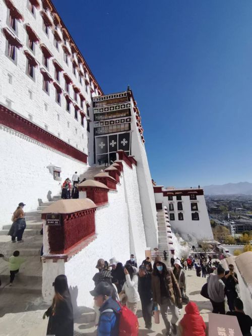 看見(jiàn)西藏：天路格?；? 攝影/徐治財(cái)