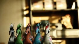 慶陽(yáng)小香包 致富“錢(qián)袋子”