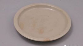 尋寶博物館丨耀州窯月白釉蓮花紋瓷盤(pán)