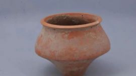 尋寶博物館丨折腹紅陶罐