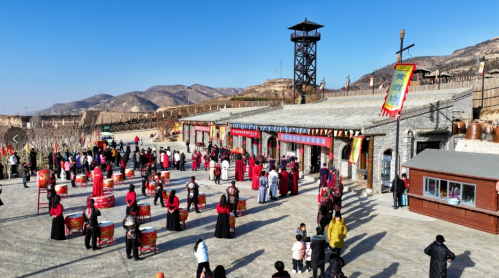 慶陽(yáng)冰雪嘉年華助推元旦假期旅游市場(chǎng)“熱起來(lái)”