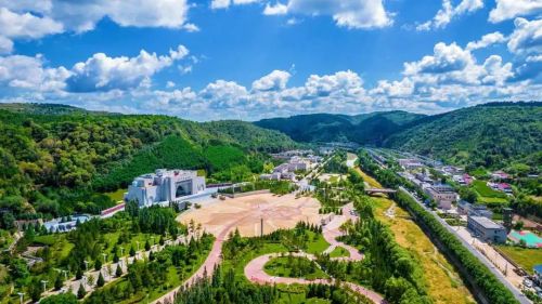图为庆阳市华池县南梁红色小镇。刘永刚摄