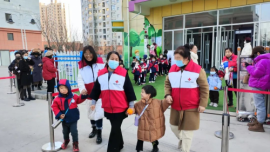 西峰區(qū)公劉南路社區(qū)——“共享奶奶”幫接娃，讓溫暖在社區(qū)傳遞