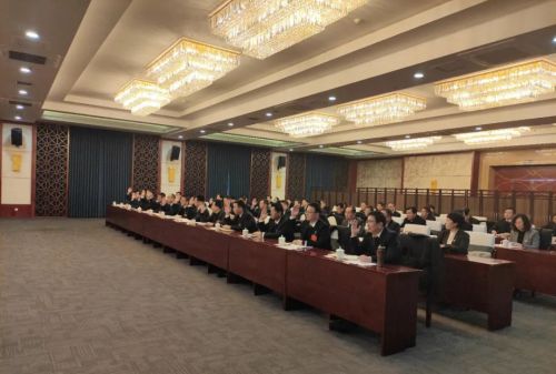 舉手表決