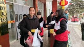 庆城:浙江宁波籍企业家为庆城捐资助贫