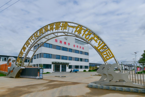 b2bb3304aa354598819eceeef3ca2e1f