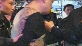 臺(tái)灣桃園一派出所遭槍擊，警方當(dāng)街開(kāi)槍超50發(fā)追捕