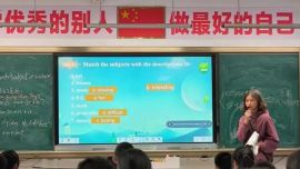 班主任辭職參軍，全班沸騰！