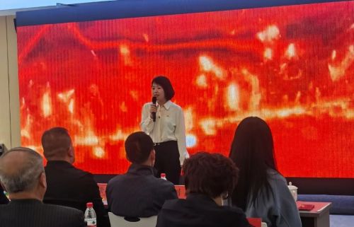 市貿(mào)促會黨支部宮可丹 演講《賡續(xù)紅色血脈 續(xù)寫時(shí)代華章》