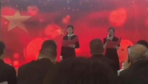 市商務(wù)局機(jī)關(guān)黨支部呂婷婷 王敏博 朗誦《時(shí)間的入口》