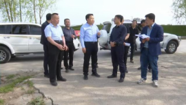 合水縣召開縣城規(guī)劃區(qū)棚改征遷遺留問題處置和騰退土地管護利用工作進展情況現(xiàn)場調度會