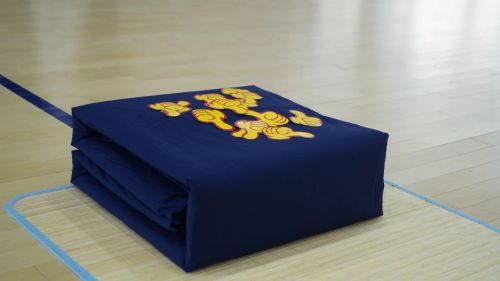 以比促练，争当内务标兵。