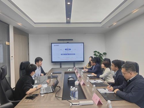 9ebba6b0289949ddab9de21f17484c01