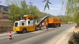 合水公路段吹響春季油路修補“集結號”