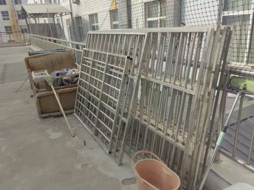 庆阳消防持续开展“拆窗破网”专项行动打通“生命通道”