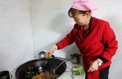 环县毛井大件羊羔肉“出锅”记