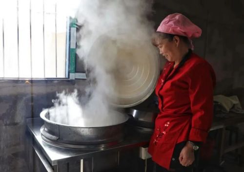 环县毛井大件羊羔肉“出锅”记