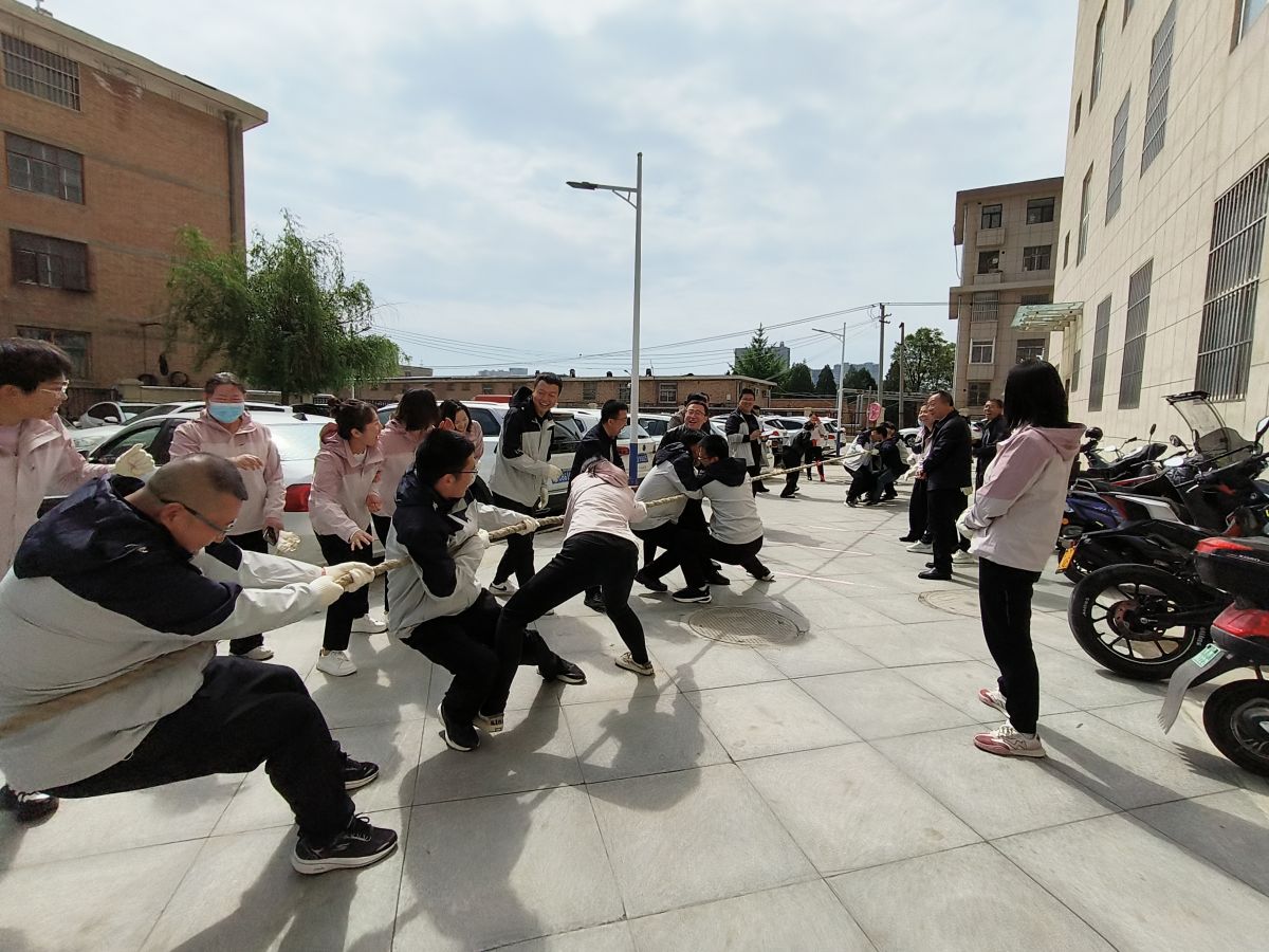 组图：庆阳市水务局机关 “庆五一职工趣味运动会”精彩瞬间