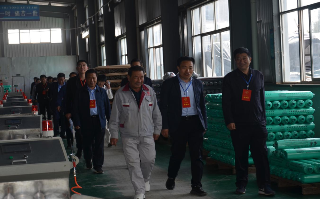 合水：縣人大常委會(huì)組織開展“千名代表調(diào)研視察千項(xiàng)工程”行動(dòng)