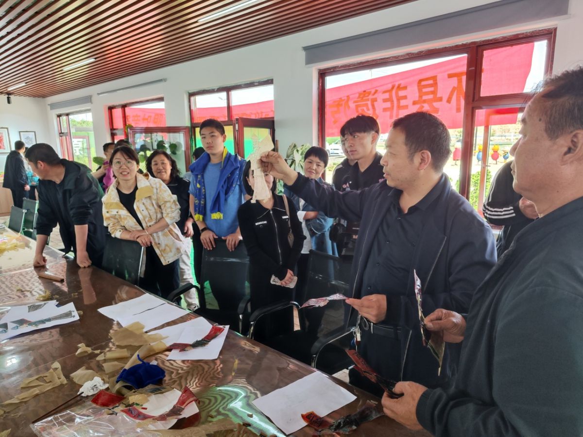 环县举行非遗传承人培训暨皮影雕刻DIY限时竞赛活动
